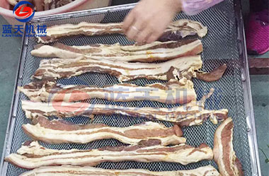 四川臘肉烘干機客戶現(xiàn)場